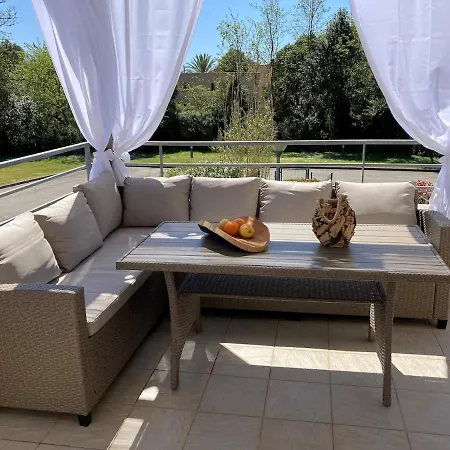 Avec Terrasse Et Acces Direct Et Piscine Santa-Lucia-di-Moriani