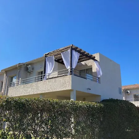 Apartment Avec Terrasse Et Acces Direct Et Piscine